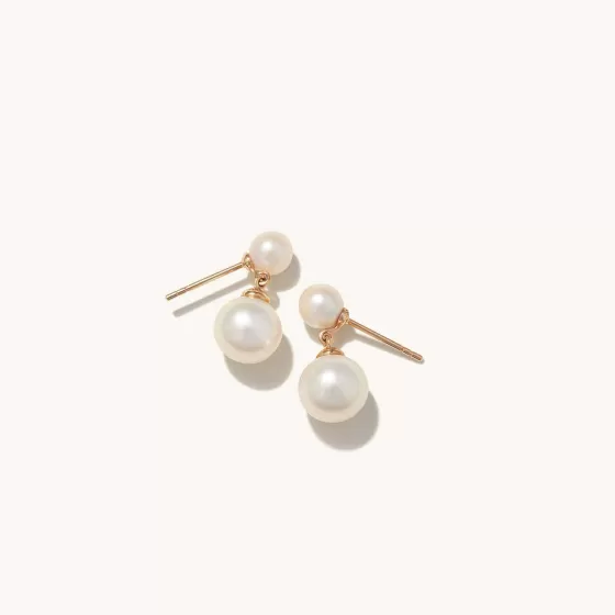 Fashion Essential Pearl Earrings Earrings